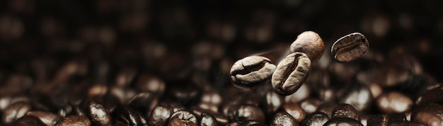 Photo freshly roasted coffee beans closeup