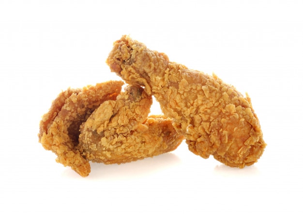 Photo fried chicken on white background