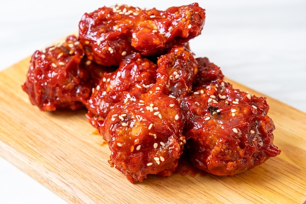 fried chicken with spicy sauce