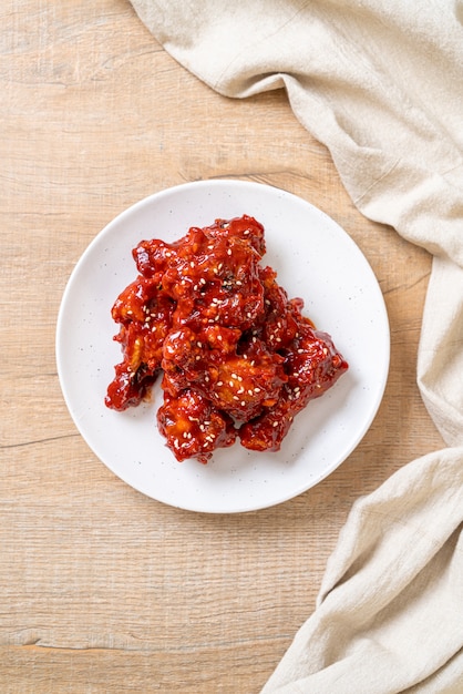 fried chicken with spicy sauce