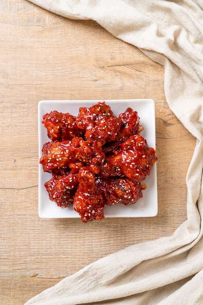 fried chicken with spicy sauce