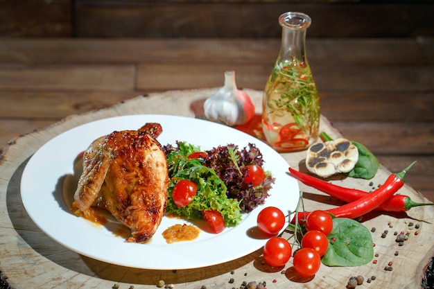 Fried chicken with vegetables.