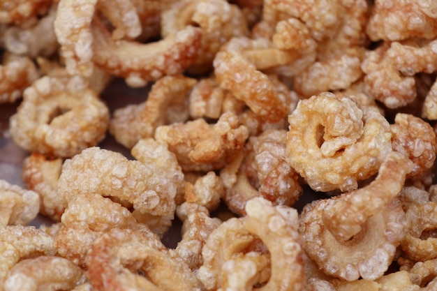 fried crisp pork skin