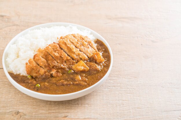 fried cutlet pork with curry on rice