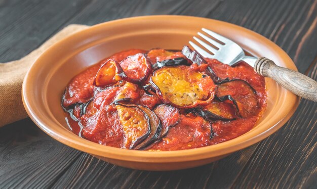 Melanzane fritte con salsa di pomodoro