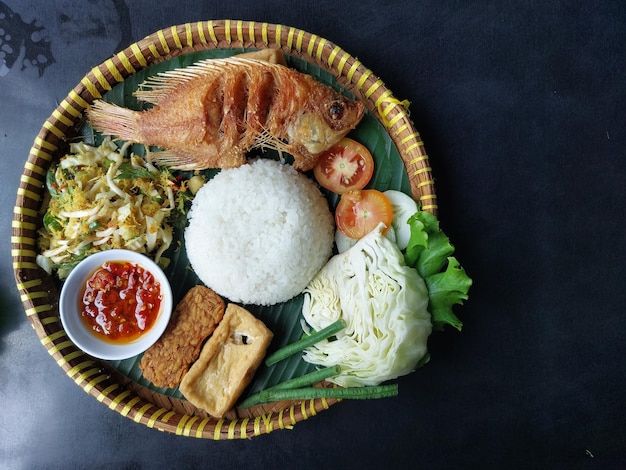 사진 긴 물고기 메뉴 맛있는 메뉴