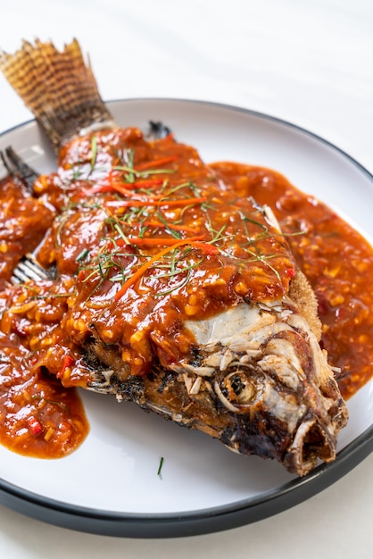 Fried fish with chili sauce