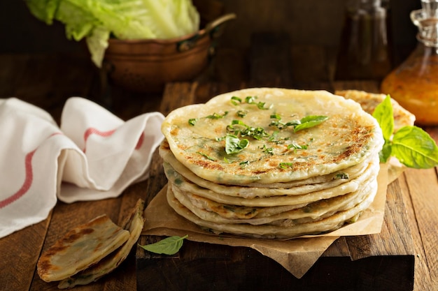 Photo fried green onion pancakes