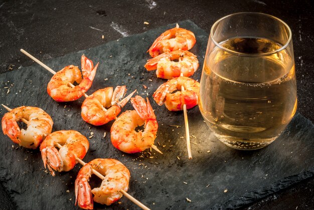 Fried grilled shrimp prawns with white wine