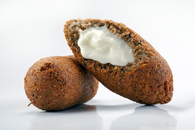 Fried kibbeh stuffed with creaquibe