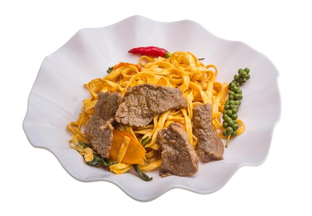 Fried noodles with beef