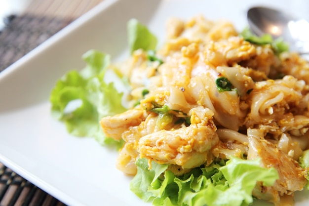 Fried Noodles with Chicken