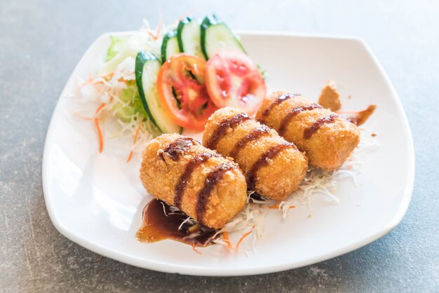 Fried Potatoes met Tonkatsu-saus