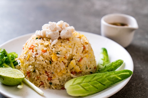 Photo fried rice with crab