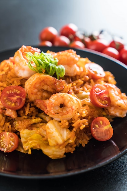 fried rice with korea spicy sauce and shrimps