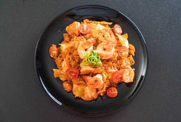 fried rice with korea spicy sauce and shrimps