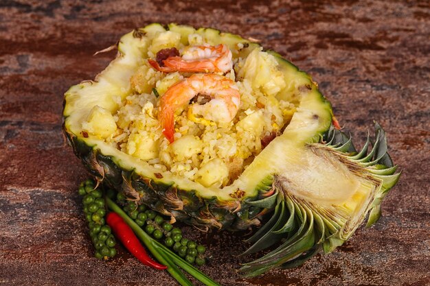 Fried rice with pineapple and prawns