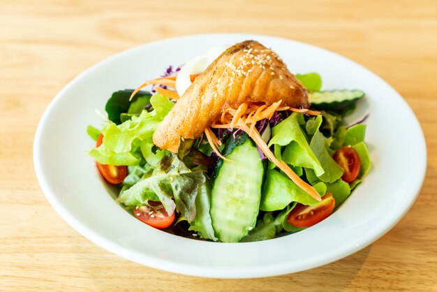 fried salmon salad