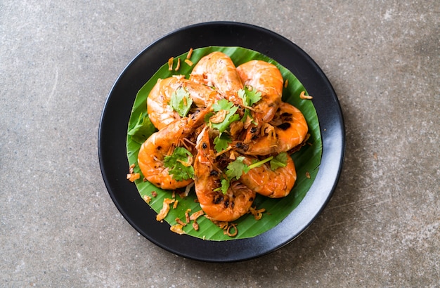 fried shrimp with garlic