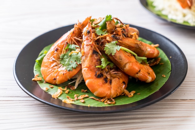 fried shrimp with garlic