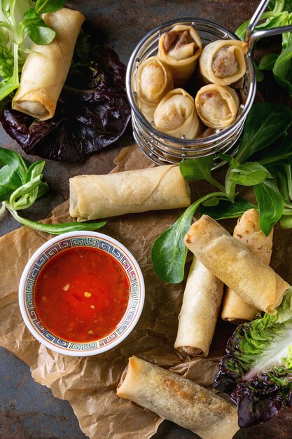 Fried spring rolls with sauce