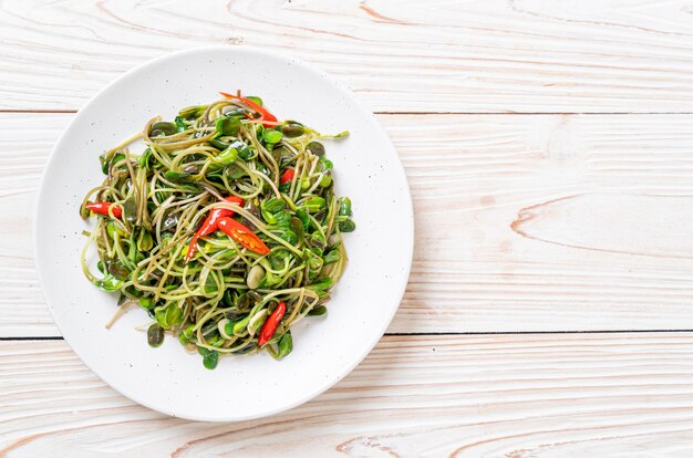 Fried Sunflower Sprout with Oyster Sauce