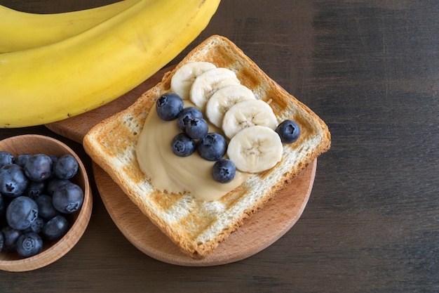 Fried toast with peanut butter and berries