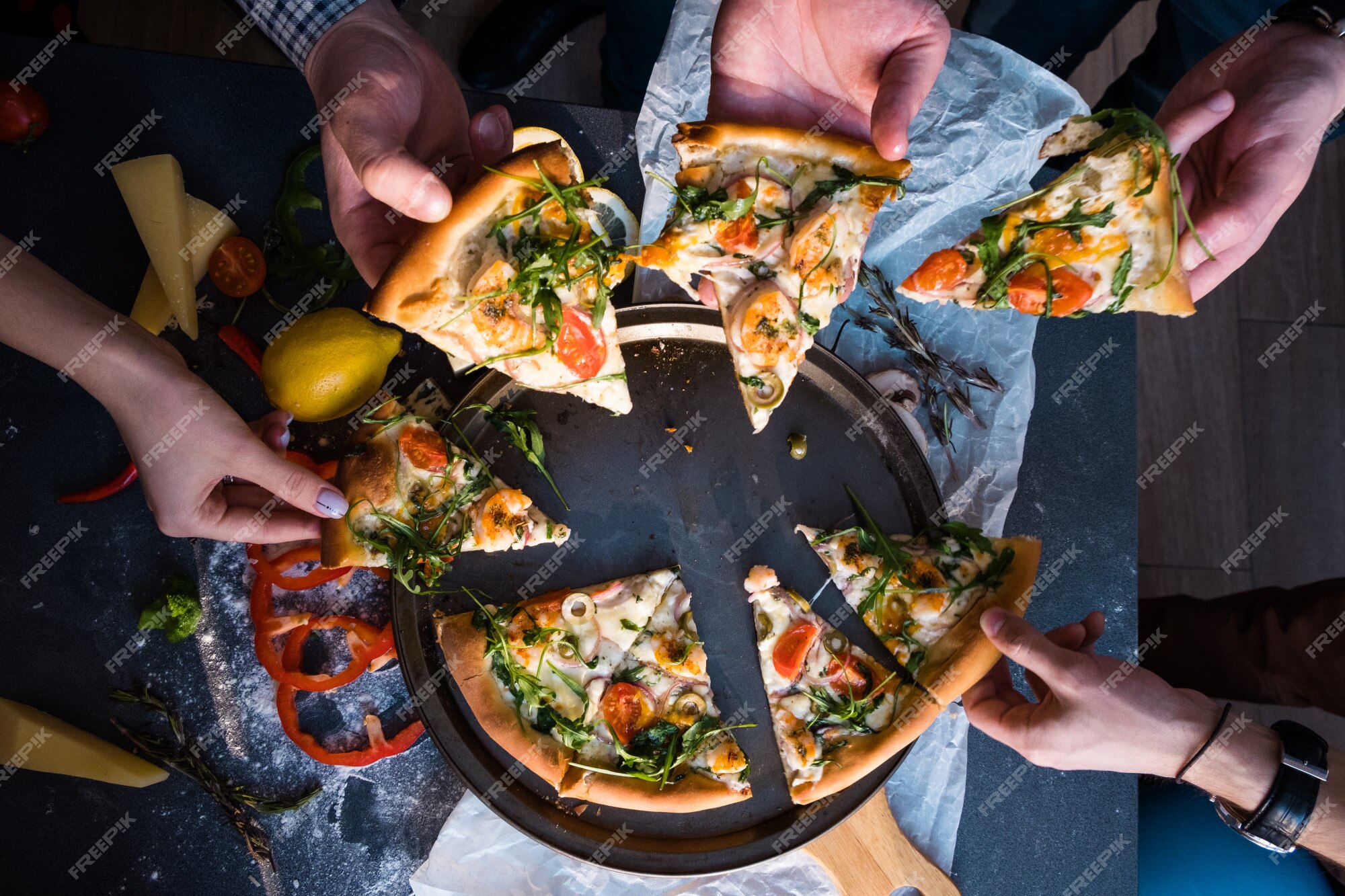 Taking Slice Of Pizza Friends Eat Pizza Stock Photo - Download Image Now -  Pizza, Eating, Friendship - iStock