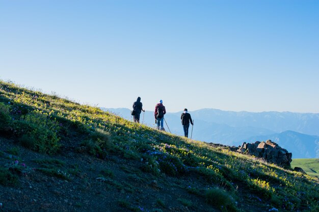 Photo friends taking an excursion