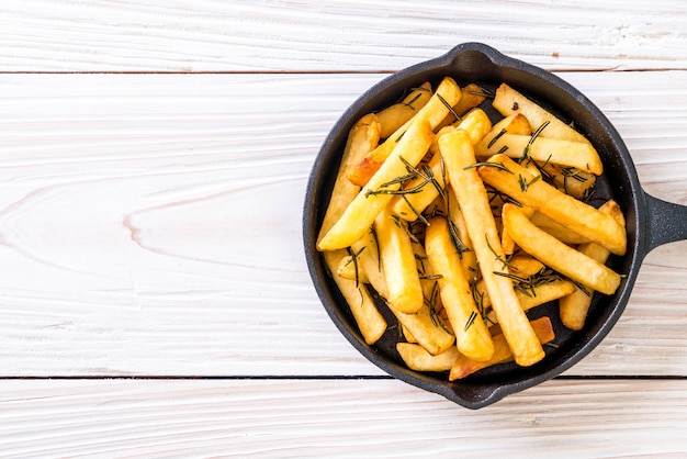 frietjes met saus