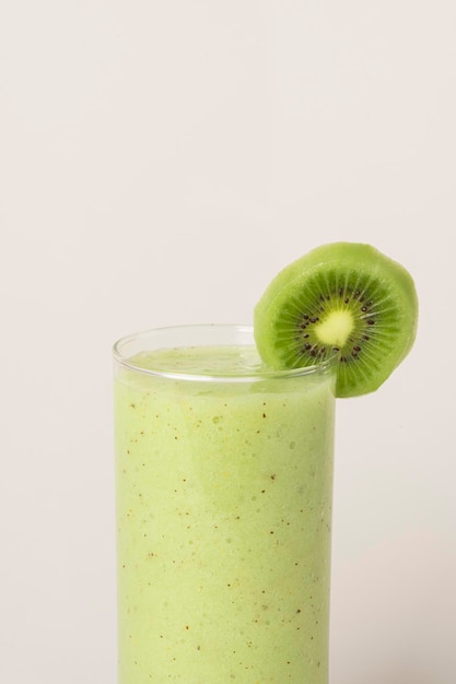 Fris en gezond kiwi-smoothie-drankje