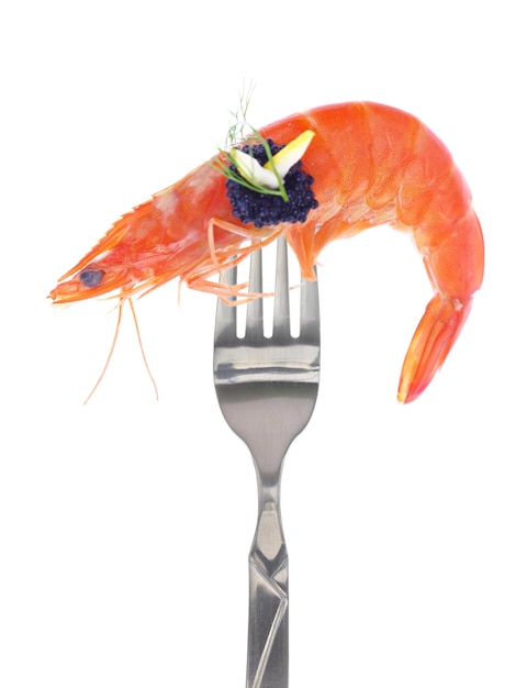 Foto frisse kleurrijke compositie met zeevruchten op vork geïsoleerd op wit