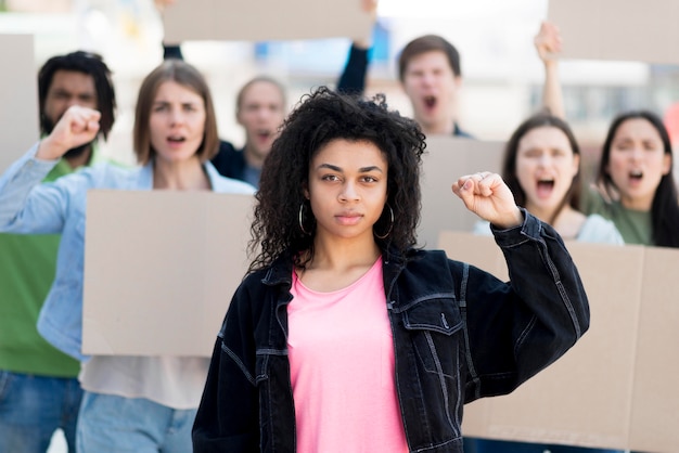 Photo front view confident people fighting for their rights