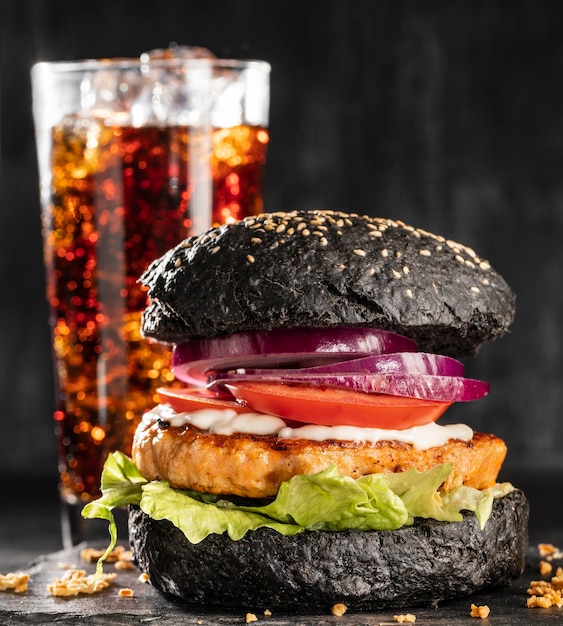 Foto menu delizioso hamburger vista frontale con soda