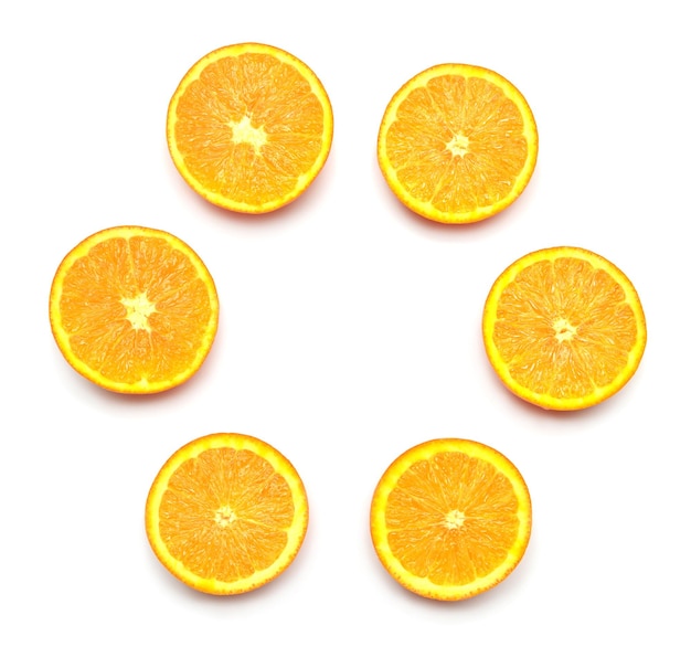 Fruit collectie van sinaasappel gesneden geïsoleerd op een witte achtergrond. Platliggend, bovenaanzicht
