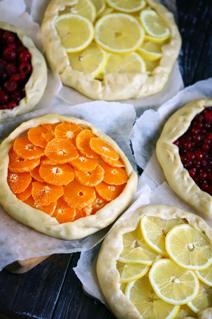 Galette di frutta prima della cottura galette di frutta e agrumi cottura una sana cottura al forno