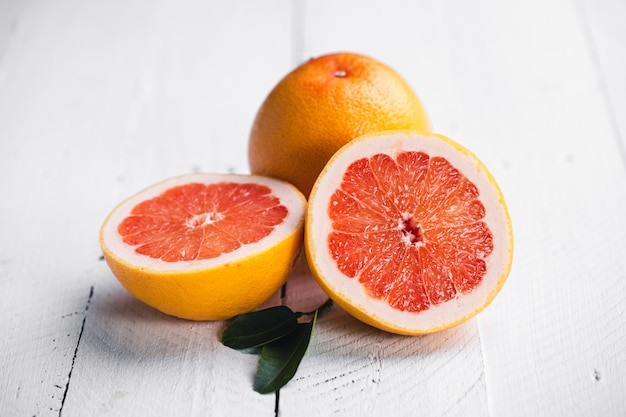 Fruit Grapefruiton white