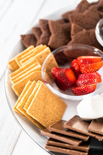 Fruit s'mores charcuterie bord