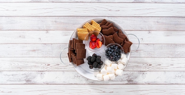 Fruit s'mores charcuterie bord