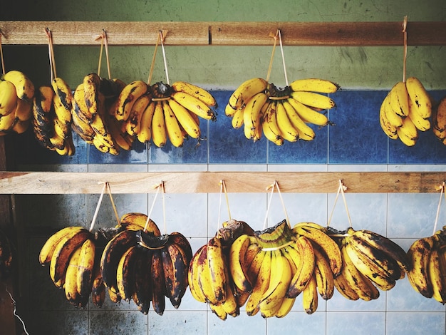 Foto fruit te koop op de marktstand