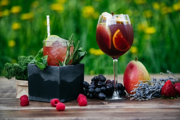 Fruitcocktails Heerlijke verfrissende zomerdrankjes