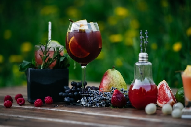 Fruitcocktails Heerlijke verfrissende zomerdrankjes