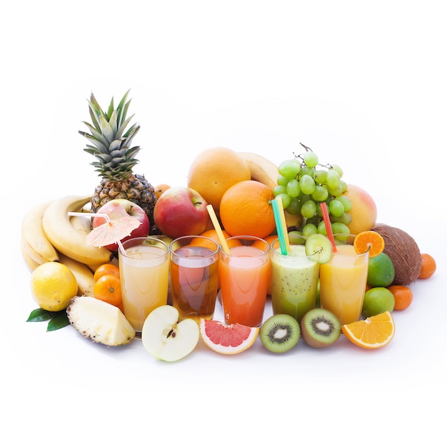 果物と飲み物夏のスムージーマクロ上面図白で隔離