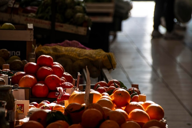 Photo fruits for sale at market stall