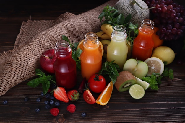 Photo fruits and vegetables on table