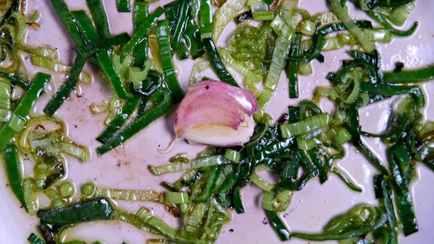 Foto frittura di porri nel burro preparazione della serie filo pie di patate e porri