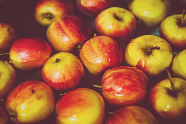 Photo full frame shot of apples for sale in market