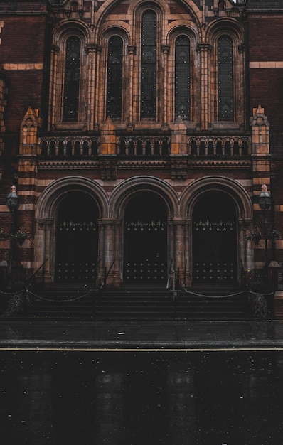 Photo full frame shot of historic building at night