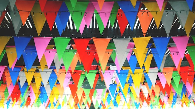 Photo full frame shot of multi colored buntings