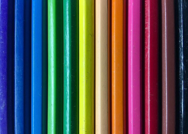 Foto scatto a fotogramma completo di matite multicolori